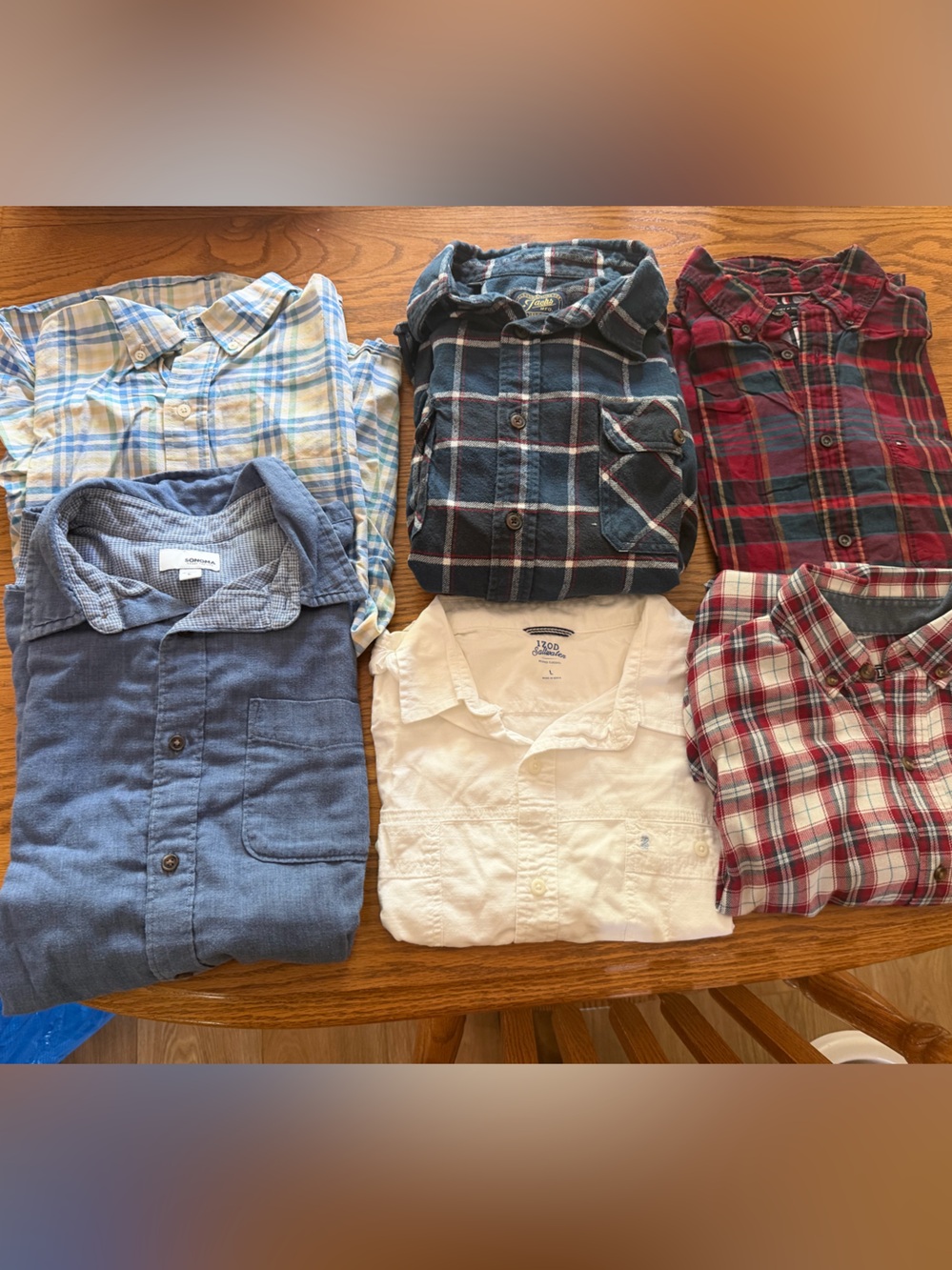 Men’s size large lot of shirts